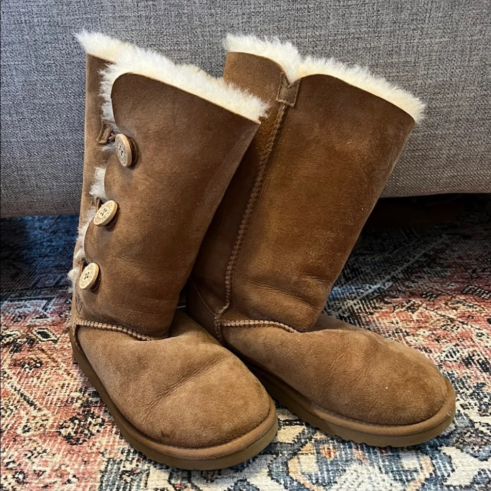 Bailey Button Triplet Uggs